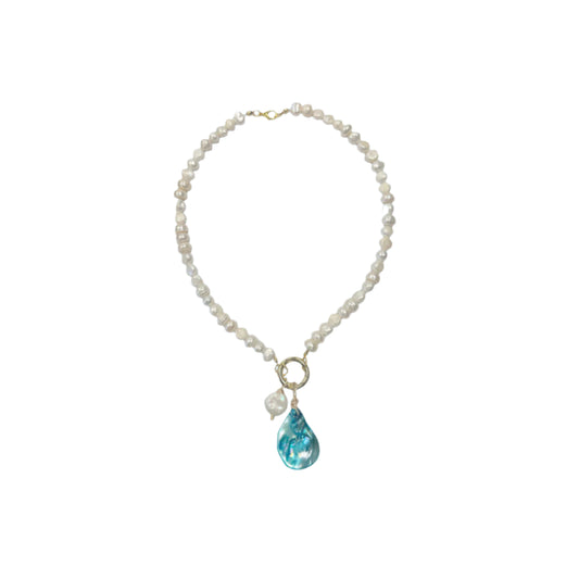 Raven Pearl Necklace